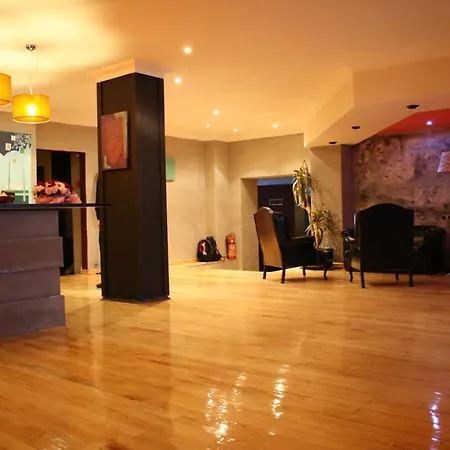 Hotel Uslan 4*