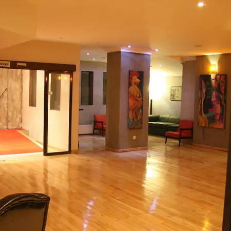 Uslan Hotel