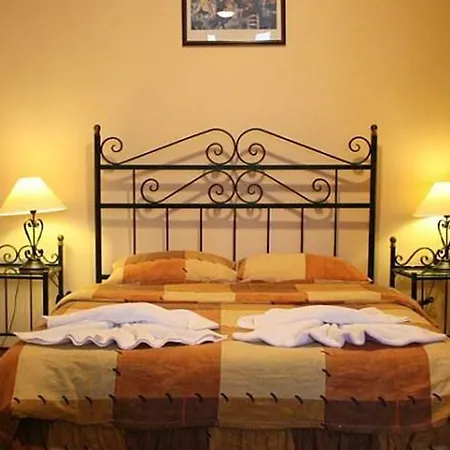 Hotel Uslan 4*