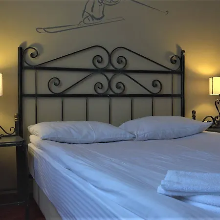 Uslan Hotel 4*