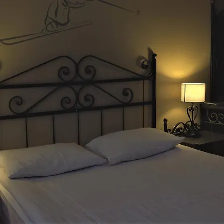 Uslan Hotel 4*